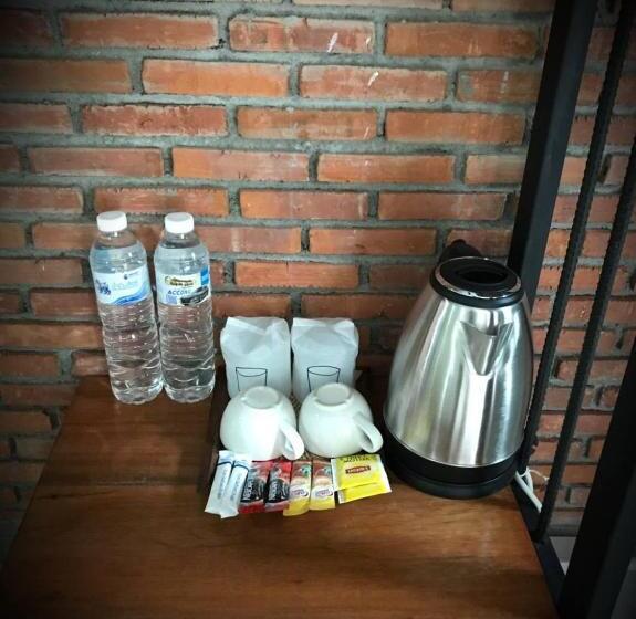 White Jail At Koh Tao Hostel