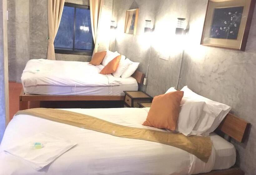 White Jail At Koh Tao Hostel