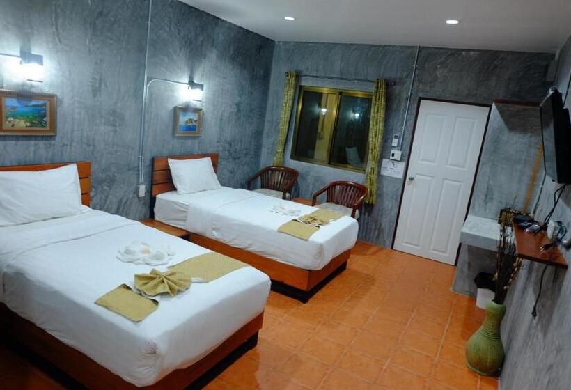 White Jail At Koh Tao Hostel