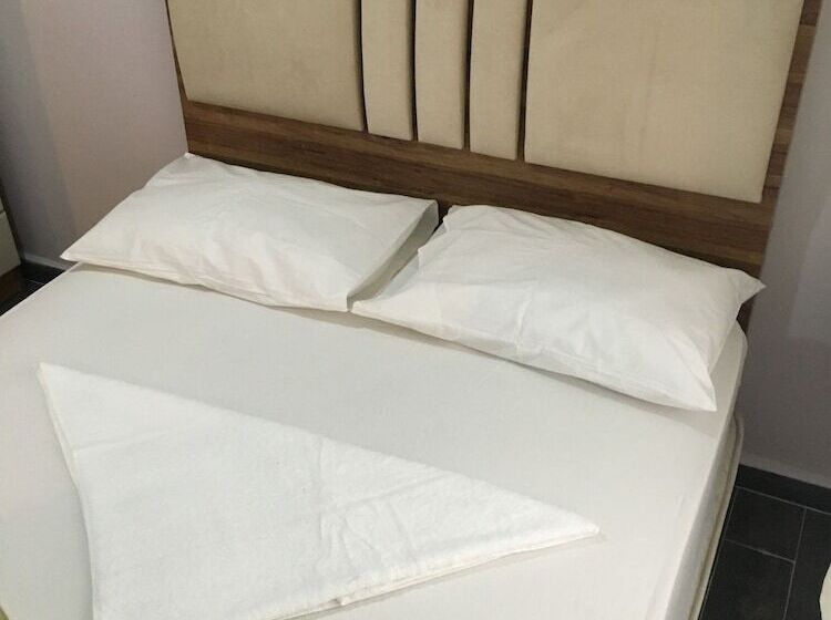 בית מלון כפרי Baskent