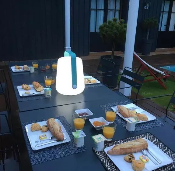 Aamiaismajoitus (B&B) Chambres D Hôte ô Bois Plage