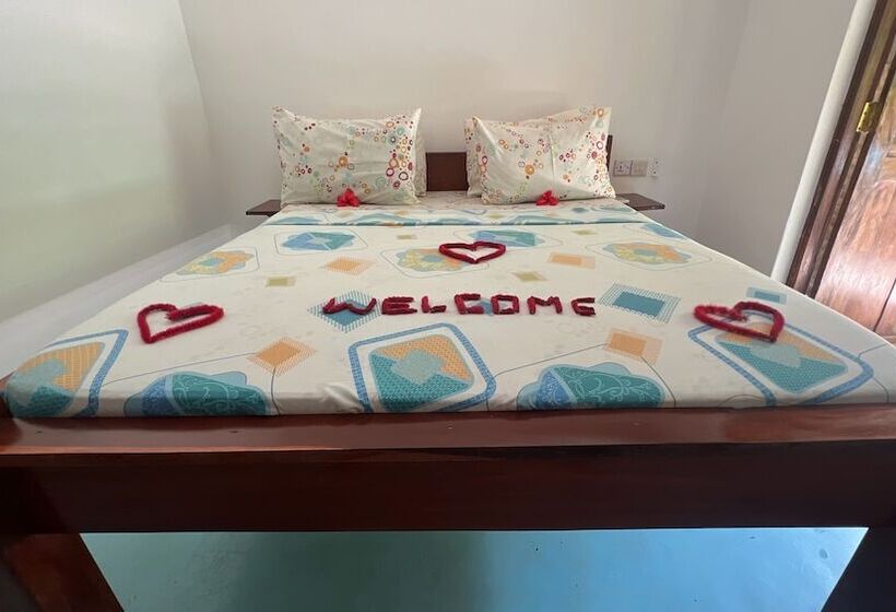 مبيت وإفطار Sky And Sand Zanzibar Beach Resort