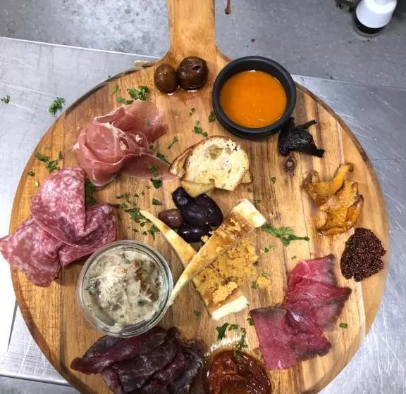 Grosshandlaren Hotell & Deli