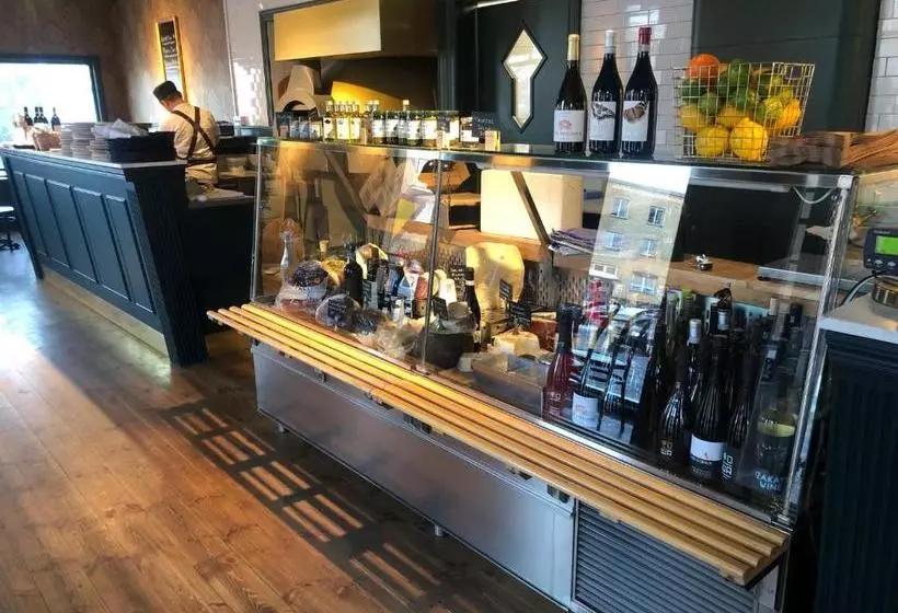 Grosshandlaren Hotell & Deli