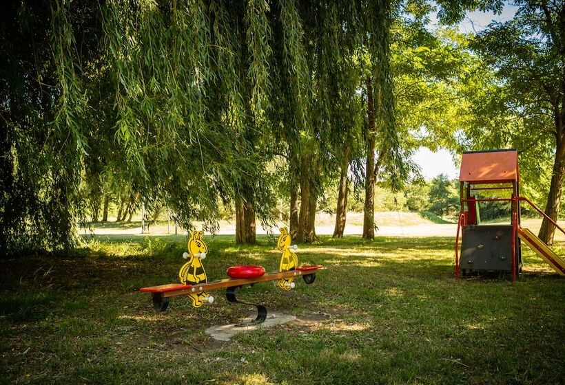 فندق Camping Les Genêts D Or