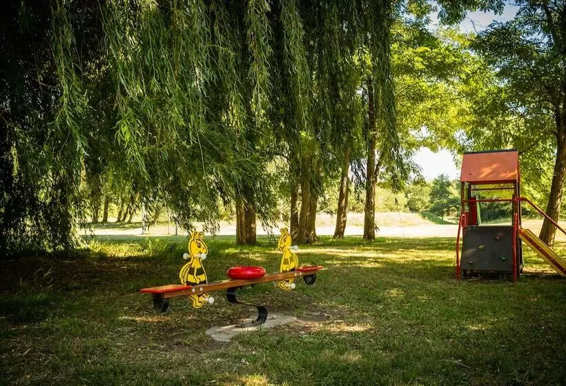 Hotelli Camping Les Genêts D Or