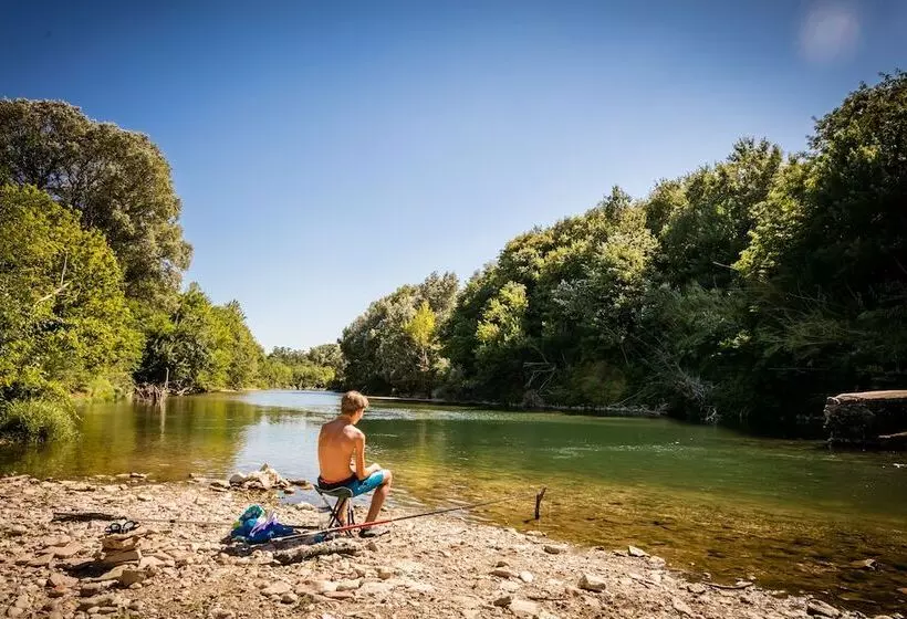 Hotelli Camping Les Genêts D Or