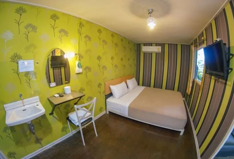 هتل Iron Resort&