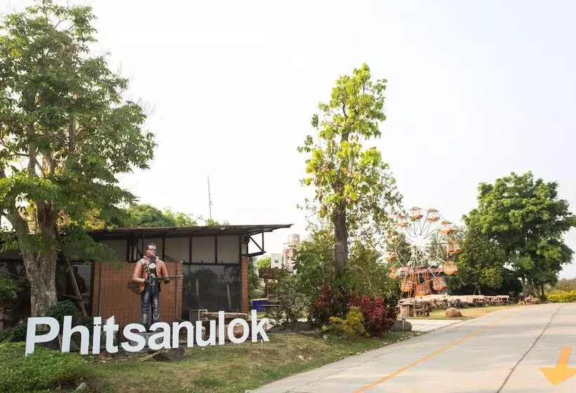 هتل Iron Resort&