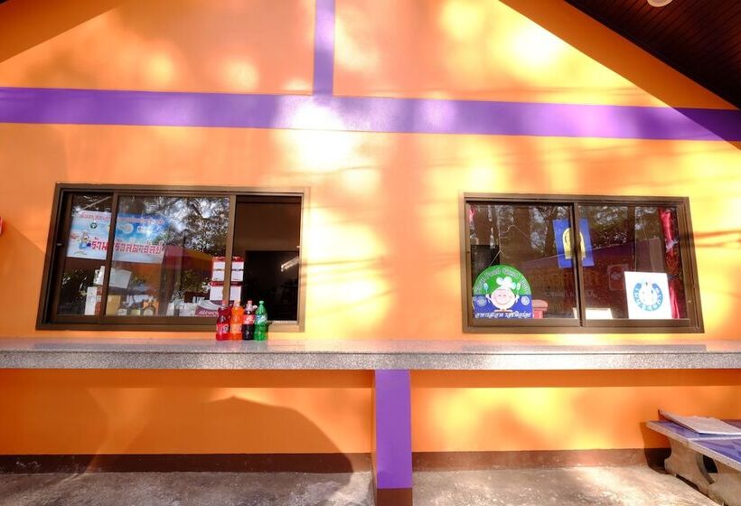 ホテル Ladawan Resort