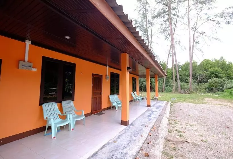 Hotelli Ladawan Resort