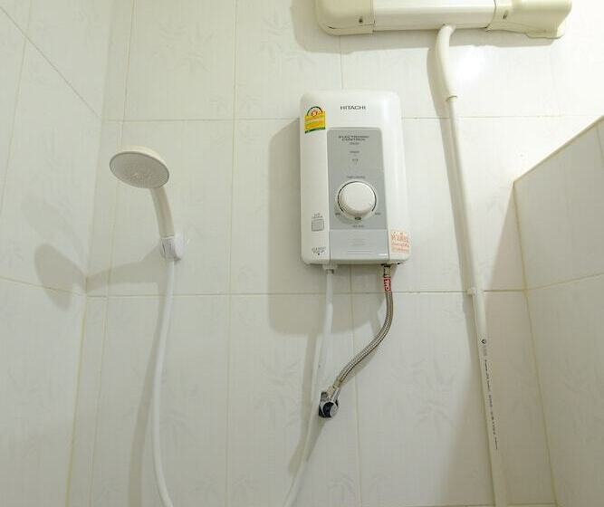 ホテル Ladawan Resort