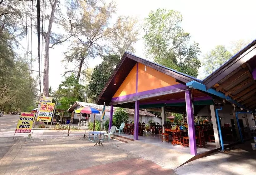 Hotelli Ladawan Resort