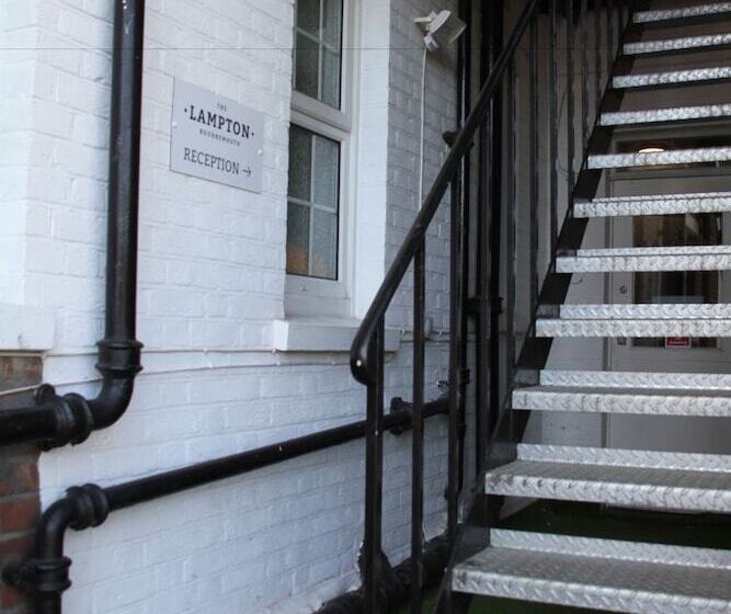 ホテル Lampton
