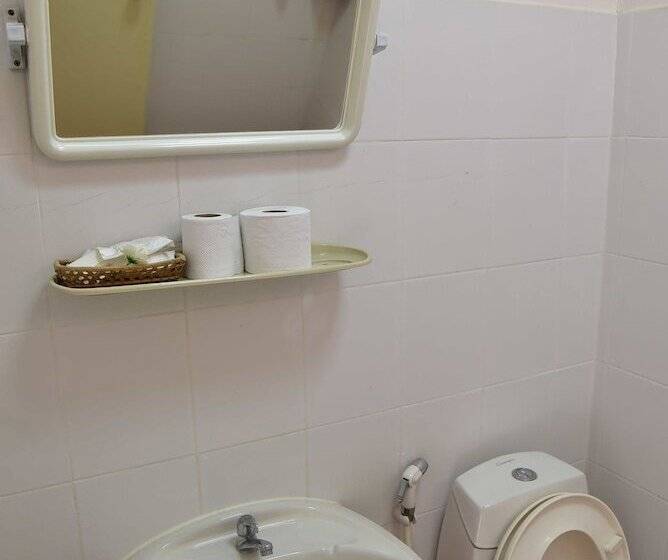 Hotel Phuranya Resort