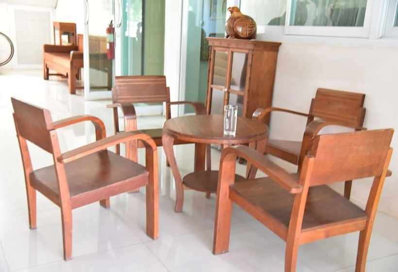 Hotel Phuranya Resort