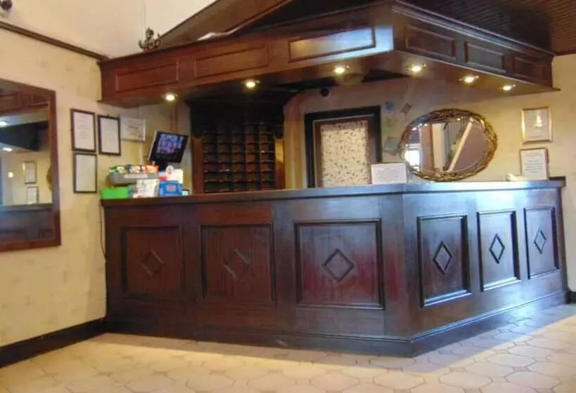 Hotelli The Harrowgate Hill Lodge