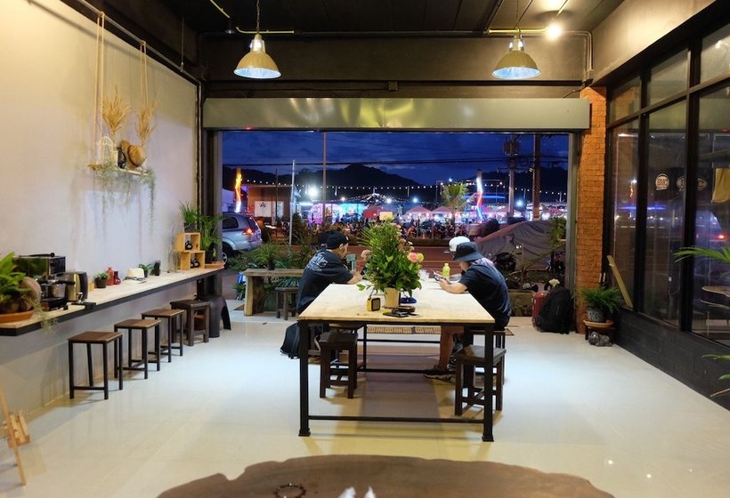 Ma Norn Phuket Hostel