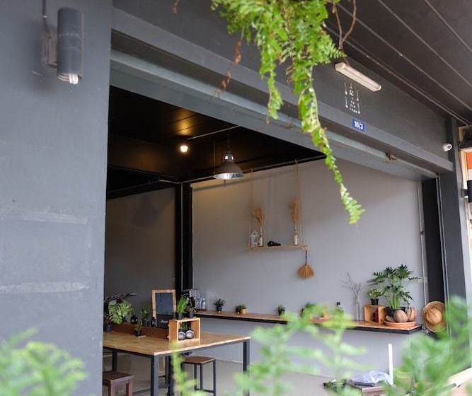 Ma Norn Phuket Hostel