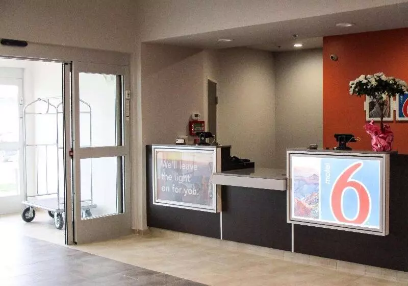 Motel 6 Fort Worth, Tx  North  Saginaw