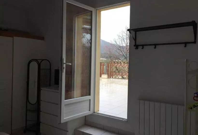 پانسیون Bastide Ecurie Massilia