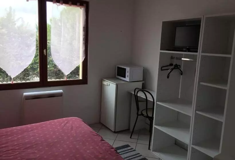 پانسیون Bastide Ecurie Massilia