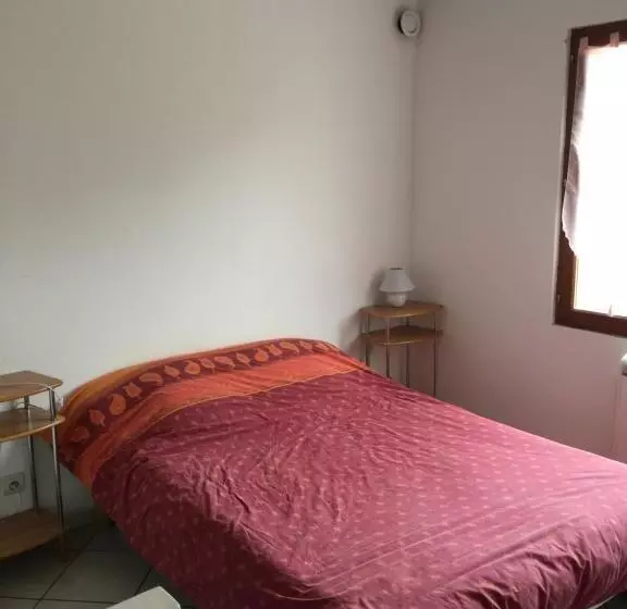 پانسیون Bastide Ecurie Massilia