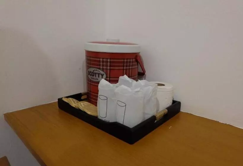 پانسیون Comeneetee Uthai