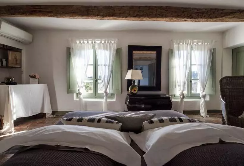 Majatalo Villa De Lorgues