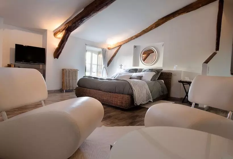 Majatalo Villa De Lorgues