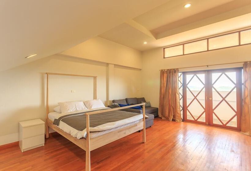 Phuripimarn Penthouse