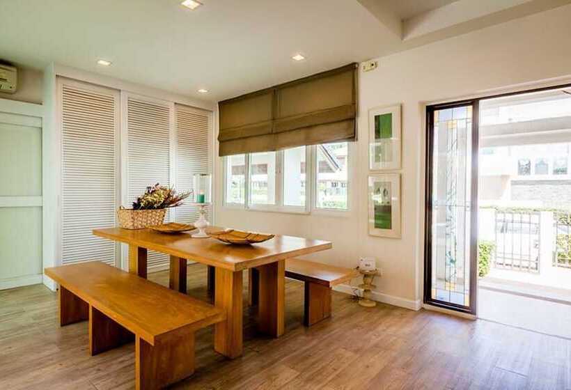 The Rest Pool Villa Pattaya