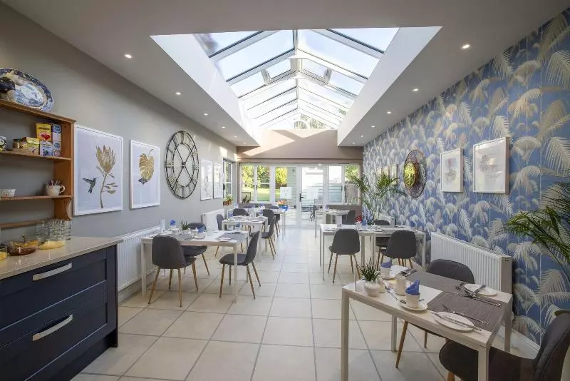 Yorke Lodge Bed And Breakfast