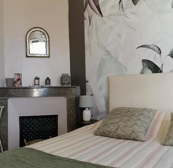 민박 Le Domaine De Tini