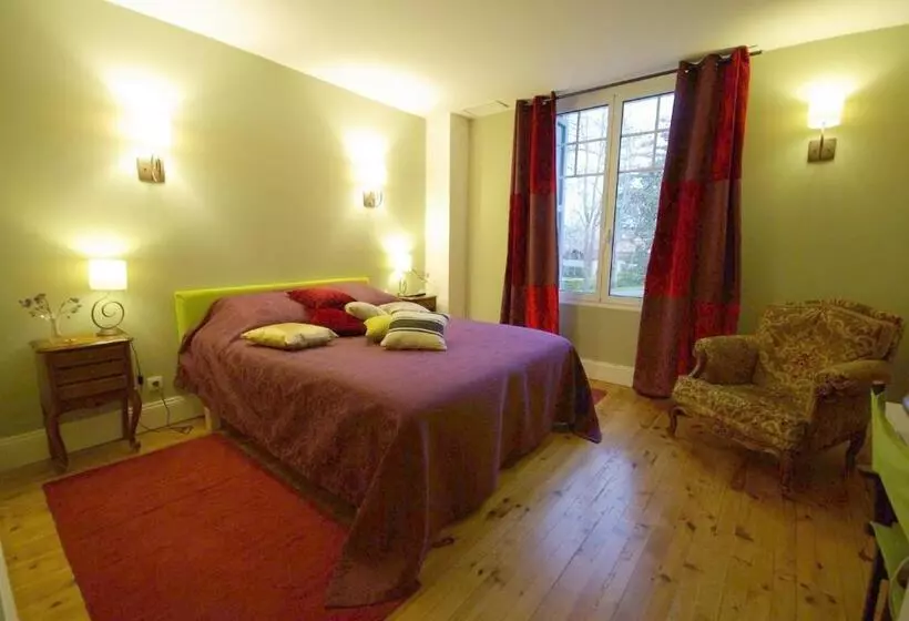 Aamiaismajoitus (B&B) L'oustalet D'anicette