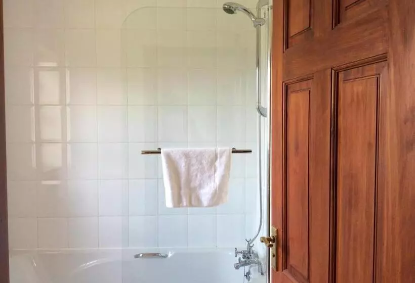 Hostelli The Fountain Oldwood