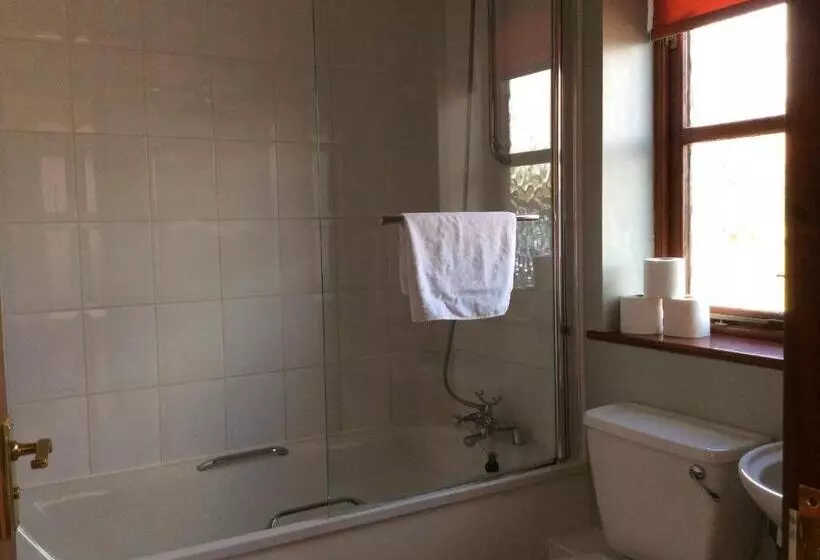 Hostelli The Fountain Oldwood