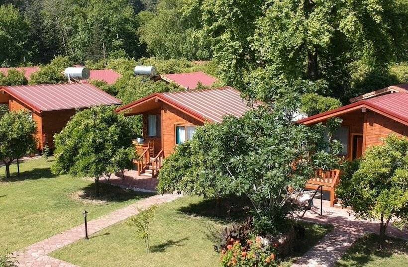 ホテル Asya Bungalow