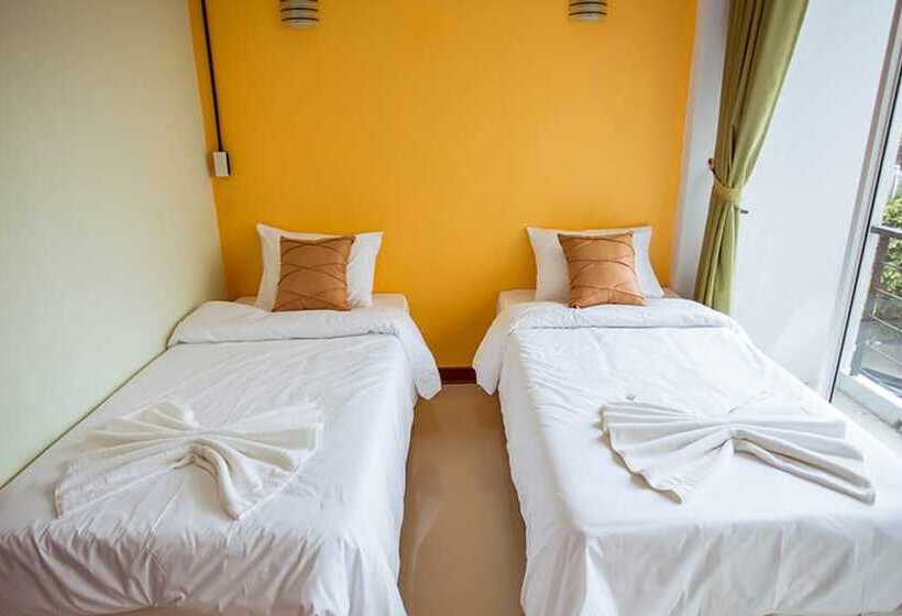 בית מלון כפרי Vatchara