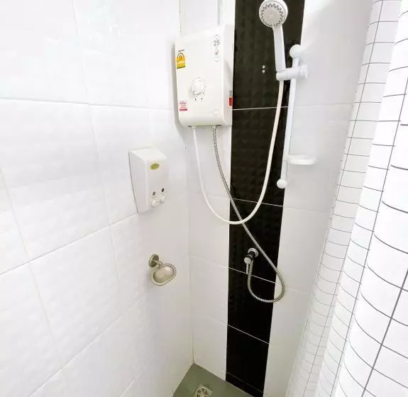 Khaolak Mind Home Hostel