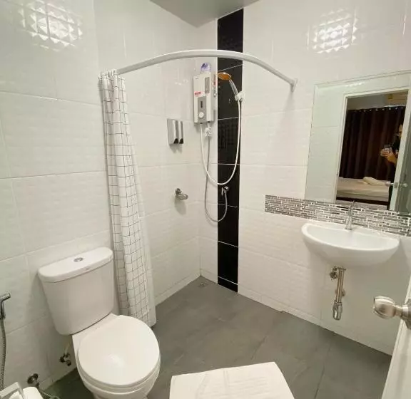 Khaolak Mind Home Hostel