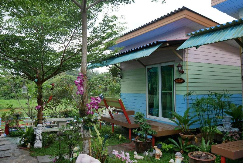 پانسیون Rounglawan Homestay