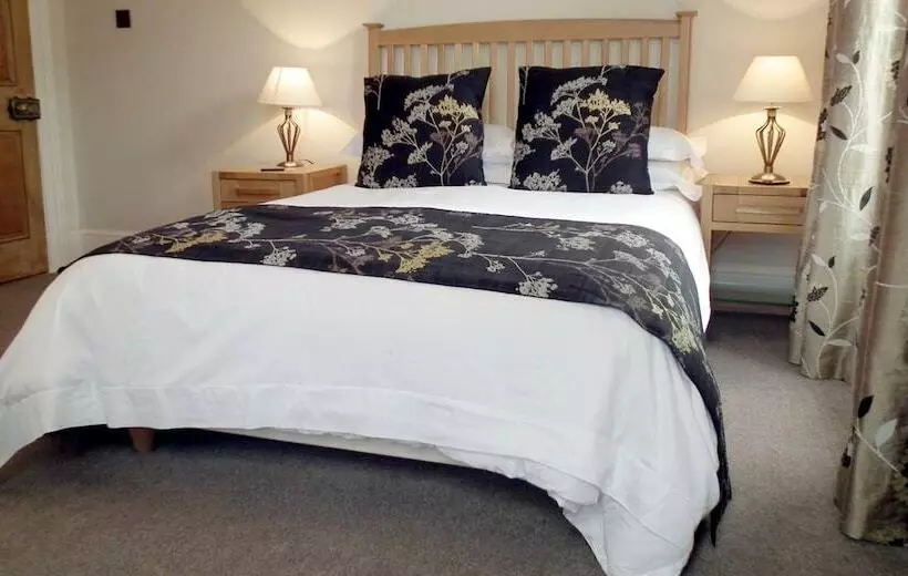 Majatalo The Beeches Guest House