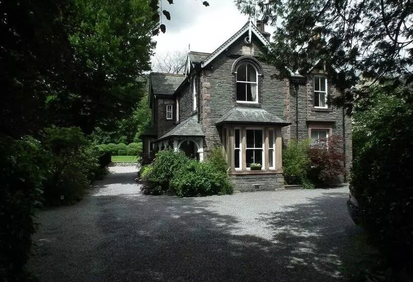 Majatalo The Beeches Guest House