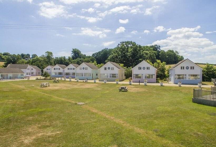 Seaview Holidays Salterns Village