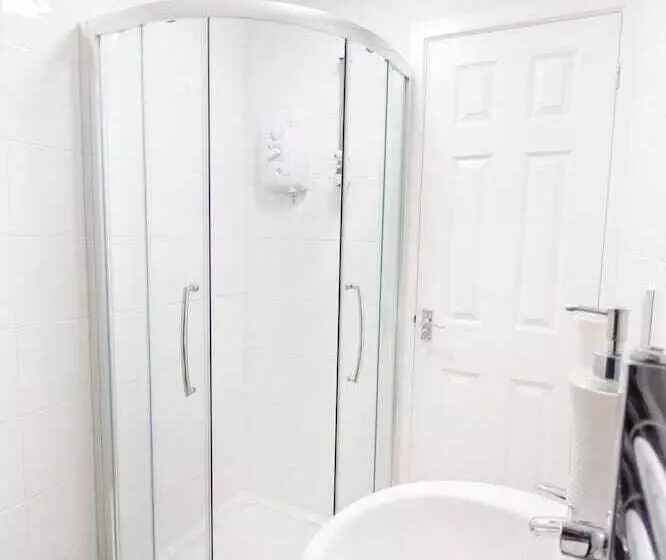 Seaview Holidays   Salterns Village