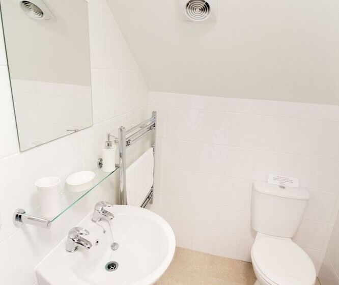 Seaview Holidays Salterns Village