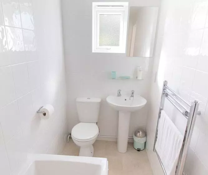 Seaview Holidays   Salterns Village