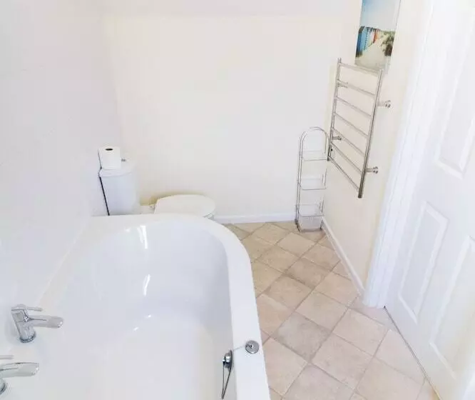 Seaview Holidays   Salterns Village