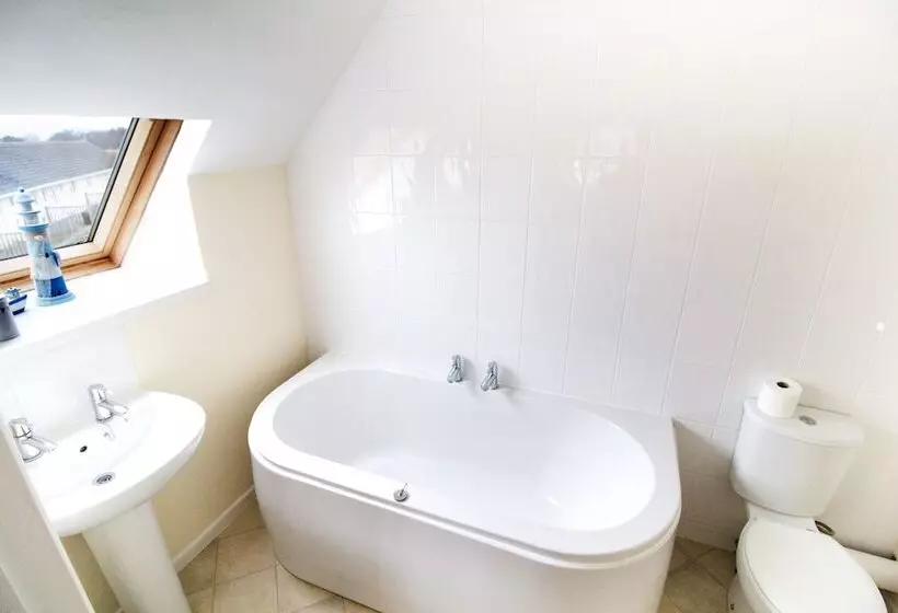 Seaview Holidays   Salterns Village